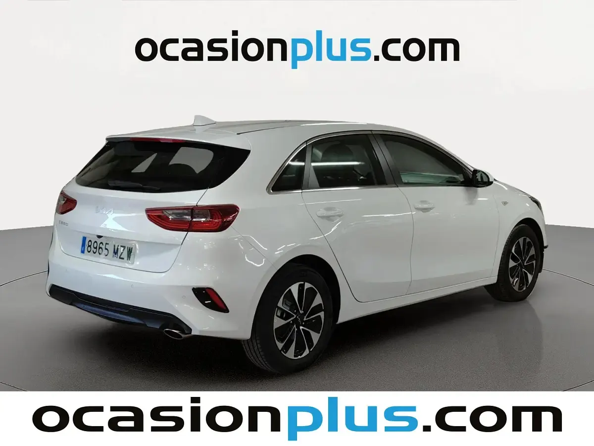 Usado Kia Ceed 101 CV (74 kW) 2025 Blanco Utilitario