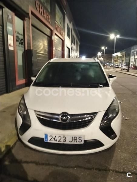 Blanco Usado 2016 Opel Zafira Tourer Expression Monovolumen | 3000 € - Imagen 1/4