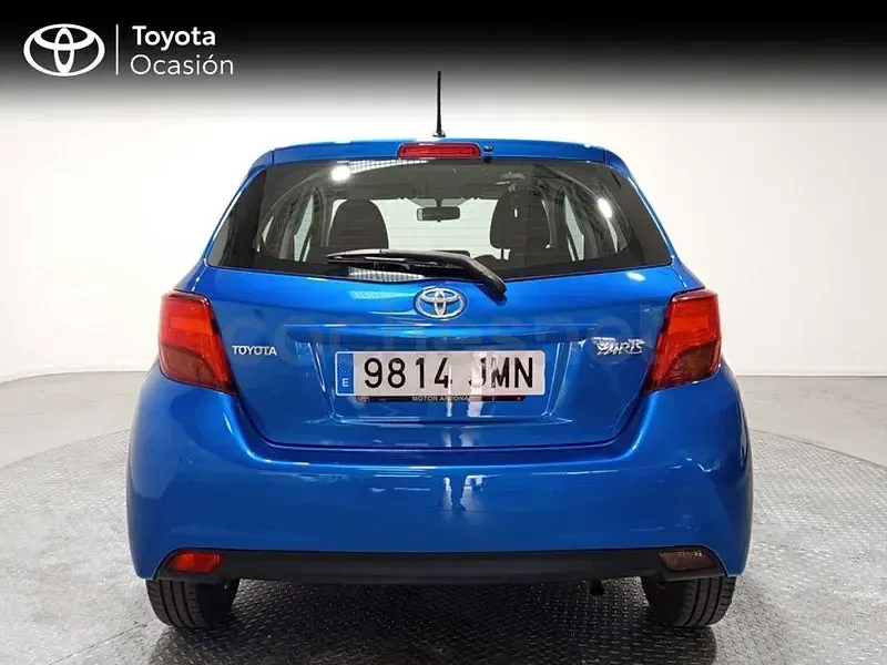 Begagnad Toyota Yaris City 69 HK (50 kW) 2016 Blå Sedan