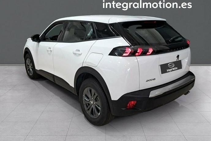 Usado Peugeot 2008 Active 110 CV (80 kW) 2022 SUV