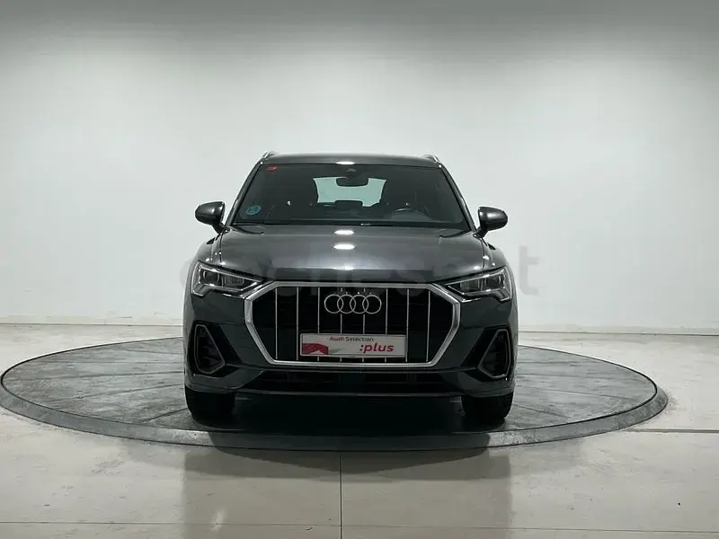 Usado Audi Q3 S-Line 150 CV (110 kW) 2021 Gris / plata SUV