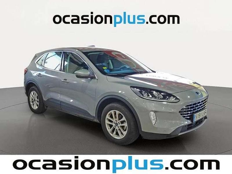 Usado Ford Kuga Titanium 150 HP (110 kW) 2020 Prateado SUV