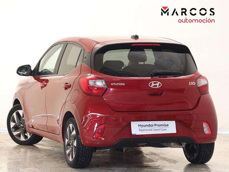 Usado Hyundai i10 64 CV (47 kW) 2025 Rojo Utilitario