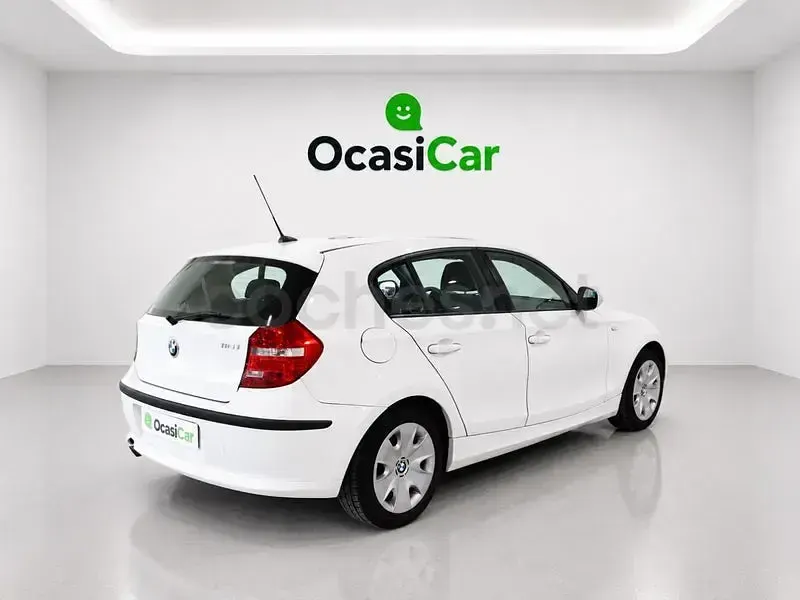 Usado BMW 116 122 CV (89 kW) 2011 Blanco Utilitario