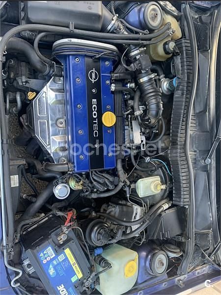 Usado Opel Calibra 136 HP (100 kW) 1996 Azul Coupé