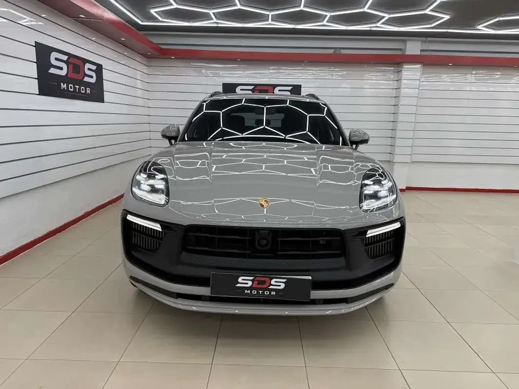 Usado Porsche Macan 441 CV (324 kW) 2022 Beige SUV