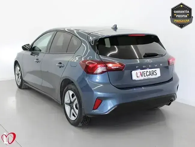 Usado Ford Focus Trend+ 120 CV (88 kW) 2022 Azul Utilitario