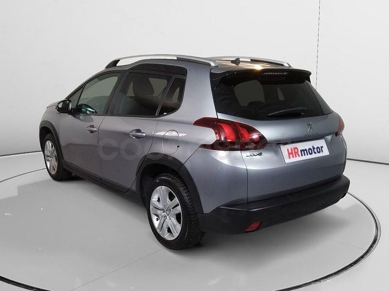 Usado Peugeot 2008 Signature Sky 82 CV (60 kW) 2019 Gris / plata SUV