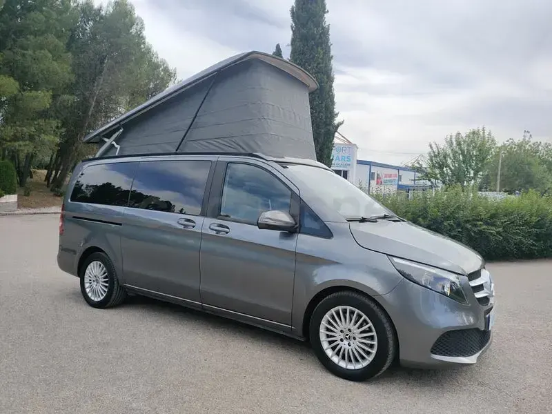 Usado Mercedes V220 Marco Polo 163 CV (119 kW) 2020 Gris / plata Monovolumen