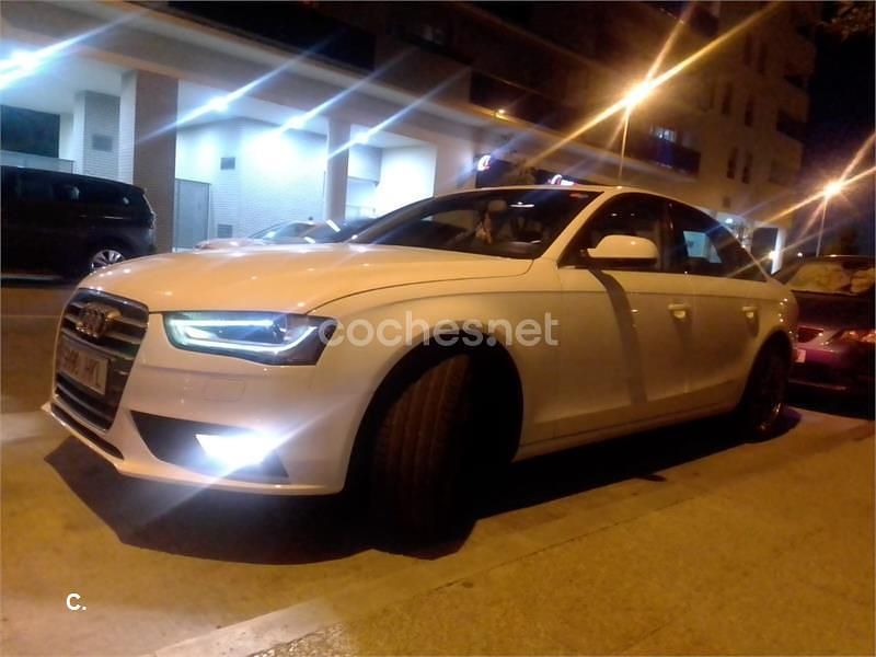 Usado Audi A4 143 CV (105 kW) 2012 Blanco Berlina