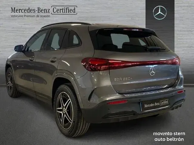 Nuevo Mercedes EQA250 139 kW (190 CV) 2025 Gris montaña SUV