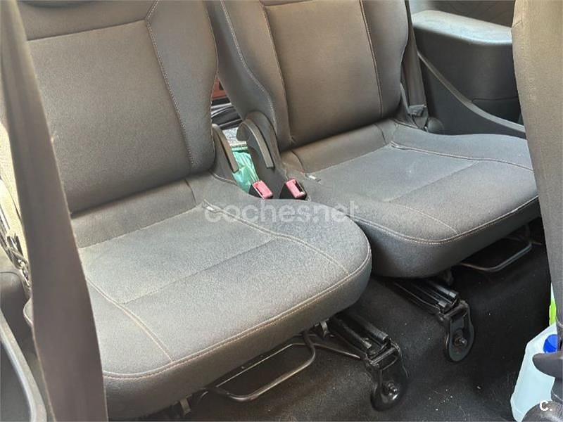 Usado Renault Twingo Dynamique 75 CV (55 kW) 2008 Naranja Utilitario