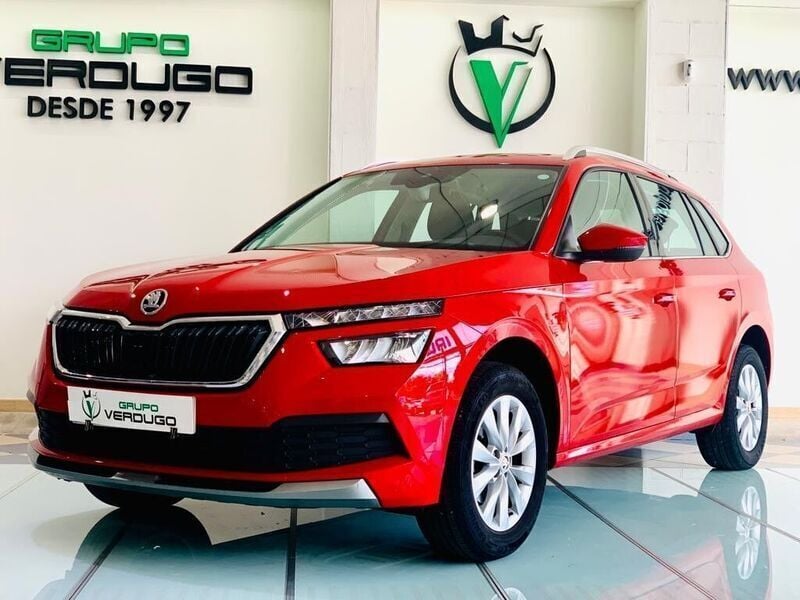 Rojo Usado 2021 Skoda Kamiq Ambition SUV | 18.900 € (Caro) - Imagen 1/4