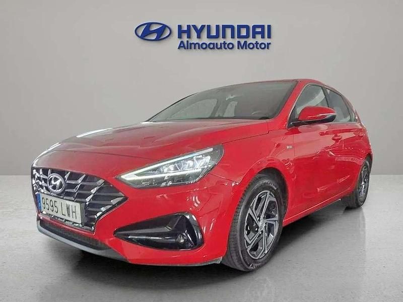 Rojo Usado 2022 Hyundai i30 Utilitario | 16.990 € (Precio justo) - Imagen 1/4