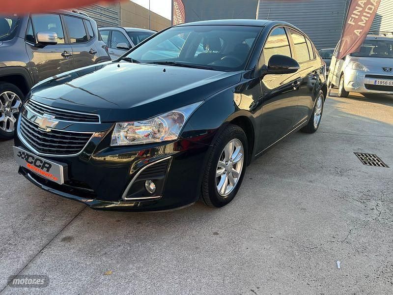 Negro Usado 2013 Chevrolet Cruze LS Berlina | 6600 € (Precio justo) - Imagen 1/4