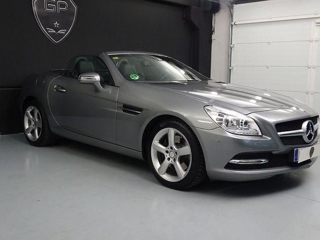 Usado Mercedes SLK250 204 CV (150 kW) 2013 Gris claro Descapotable
