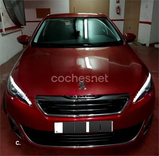 Granate Usado 2017 Peugeot 308 Allure Berlina | 11.500 € (Precio justo) - Imagen 1/4