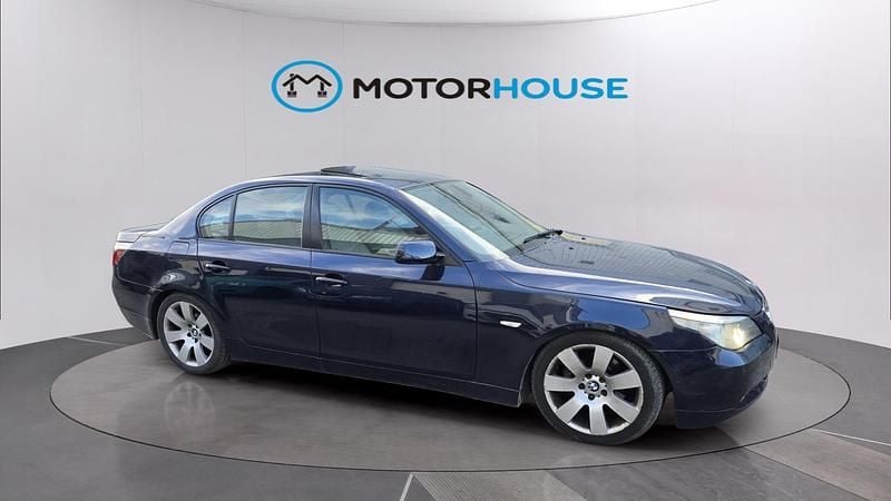 Usado BMW 530 231 CV (169 kW) 2006 Negro Berlina