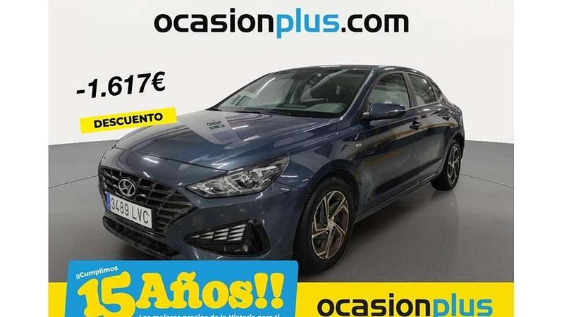 Azul Usado 2021 Hyundai i30 Utilitario | 16.173 € (Un poco caro) - Imagen 1/4