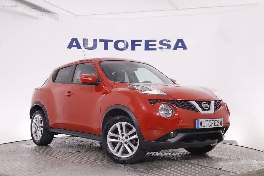 Usado Nissan Juke N-Connecta 115 CV (84 kW) 2016 Rojo SUV
