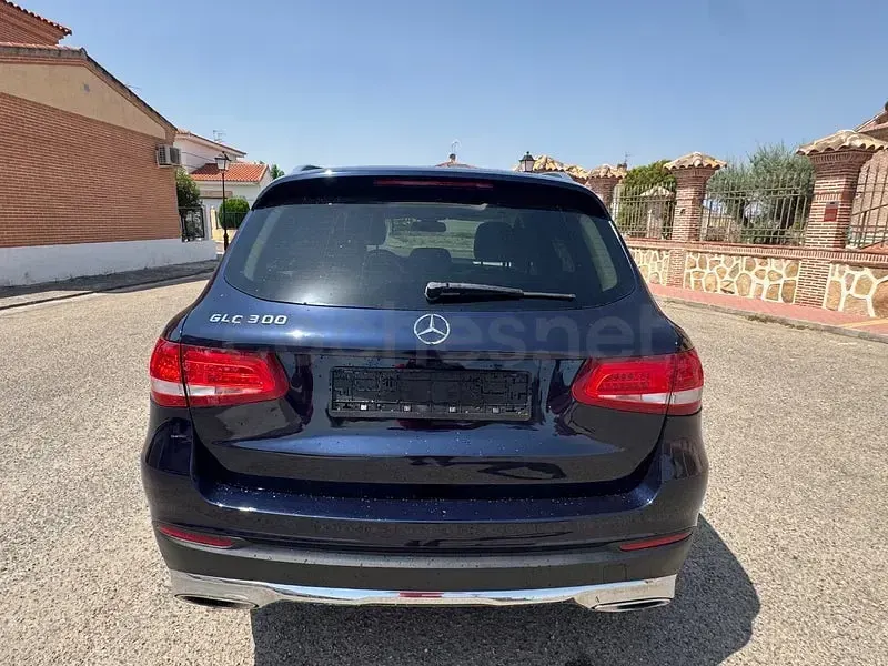 Usado Mercedes GLC43 AMG 367 CV (269 kW) 2017 Azul SUV
