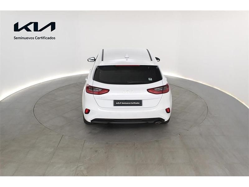Usado Kia Ceed 100 CV (73 kW) 2025 Blanco Utilitario