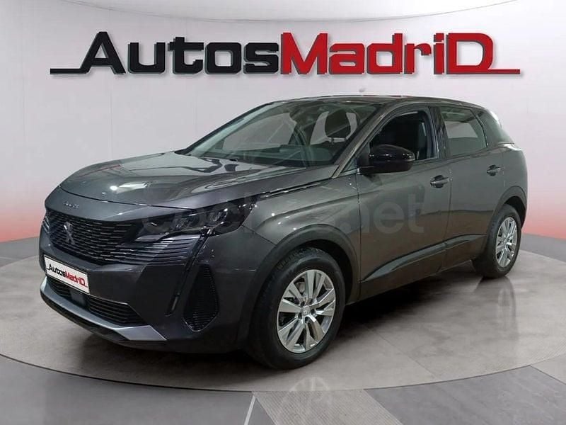Usado Peugeot 3008 Active 131 CV (96 kW) 2022 Gris / plata SUV