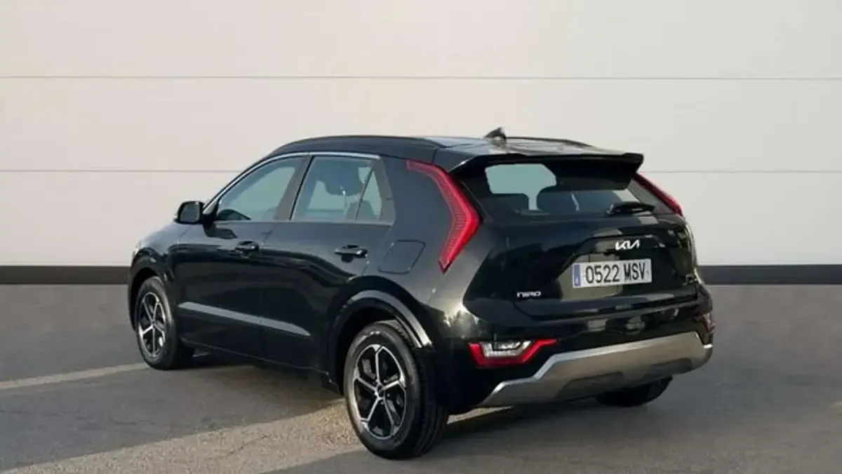Usado Kia Niro 129 CV (94 kW) 2024 Negro SUV