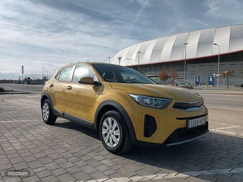 Usado Kia Stonic GT-Line 2025 Amarillo SUV