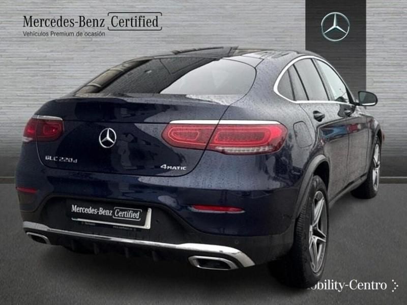 Usado Mercedes GLC220 AMG line 194 CV (142 kW) 2022 Cavansitblau  metallic paint Coupe