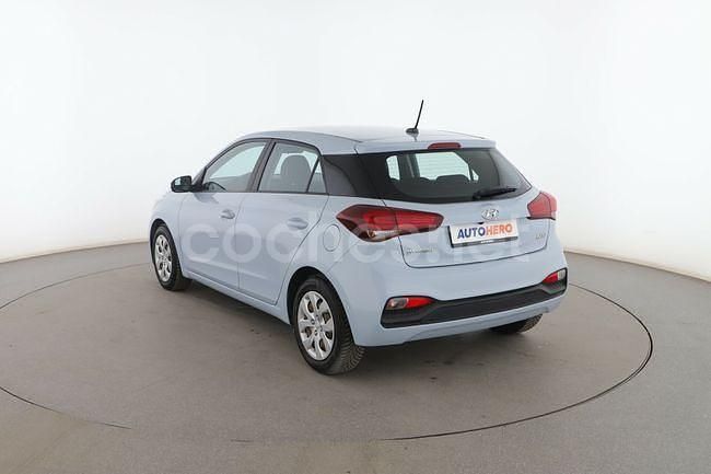 Usado Hyundai i20 75 CV (55 kW) 2019 Azul Berlina