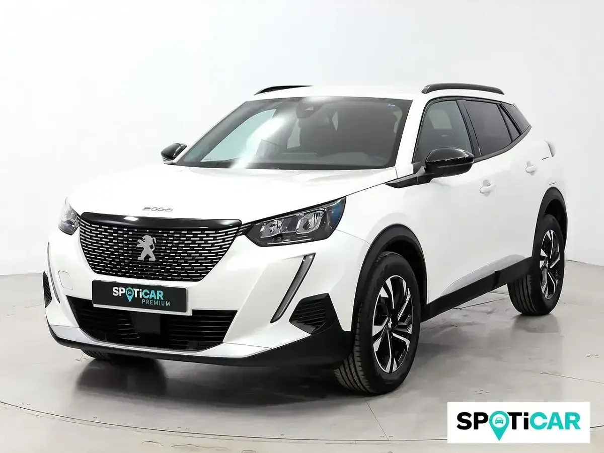Usado Peugeot 2008 Allure 131 CV (96 kW) 2023 Blanco SUV