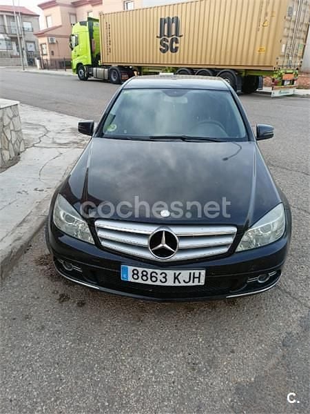 Usado Mercedes C220 Avantgarde 170 CV (125 kW) 2011 Negro Berlina