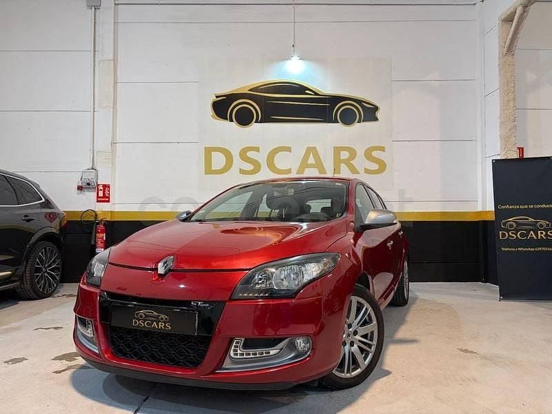 Usado Renault Mégane III GT 115 CV (84 kW) 2013 Granate Berlina