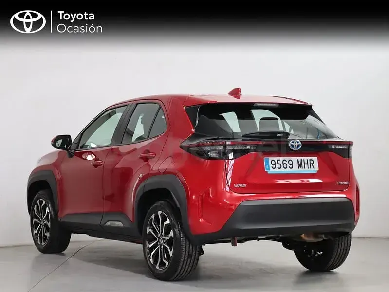Occasion Toyota Yaris Cross Active 116 PK (85 kW) 2023 Rood SUV