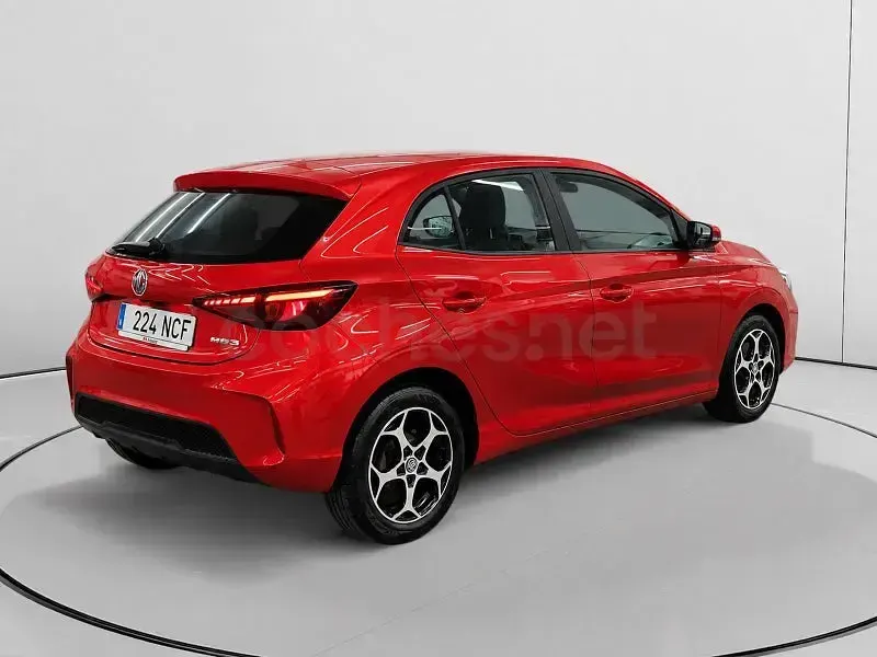 Usado MG MG3 Comfort 116 CV (85 kW) 2025 Rojo Utilitario