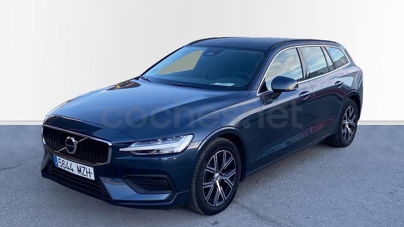 Usado Volvo V60 Core 197 CV (144 kW) 2025 Azul Familiar