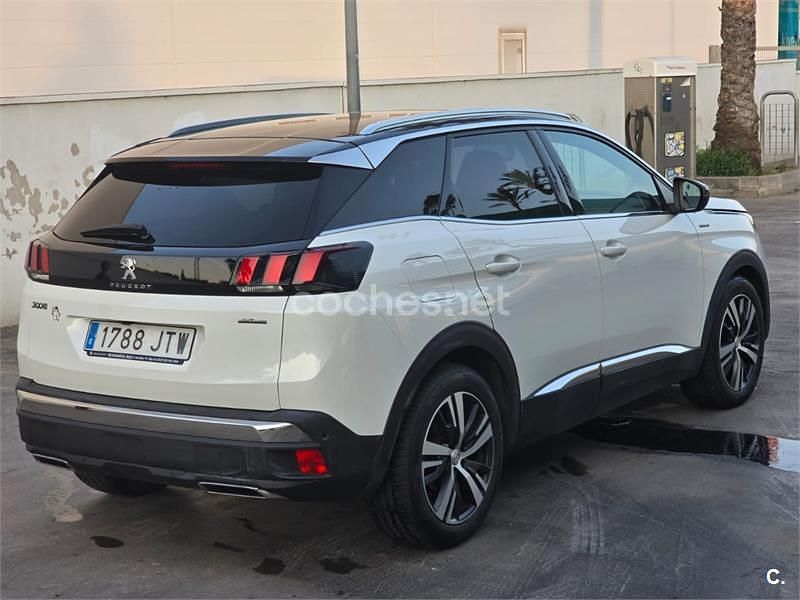 Usado Peugeot 3008 GT-line 120 CV (88 kW) 2016 Blanco SUV
