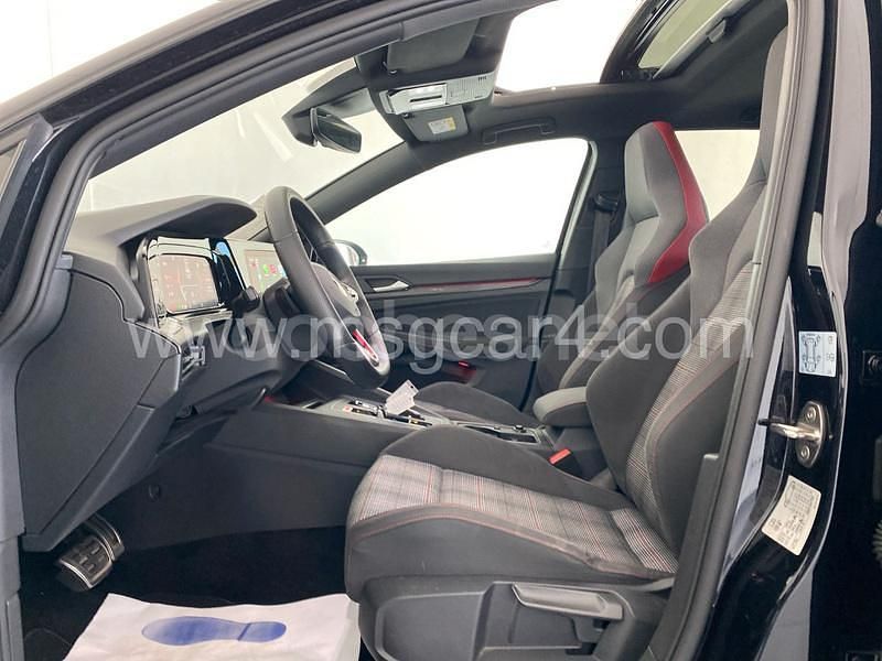 Negro Usado 2021 VW Golf VIII GTI Berlina | 33.990 € (Precio justo) - Imagen 1/4