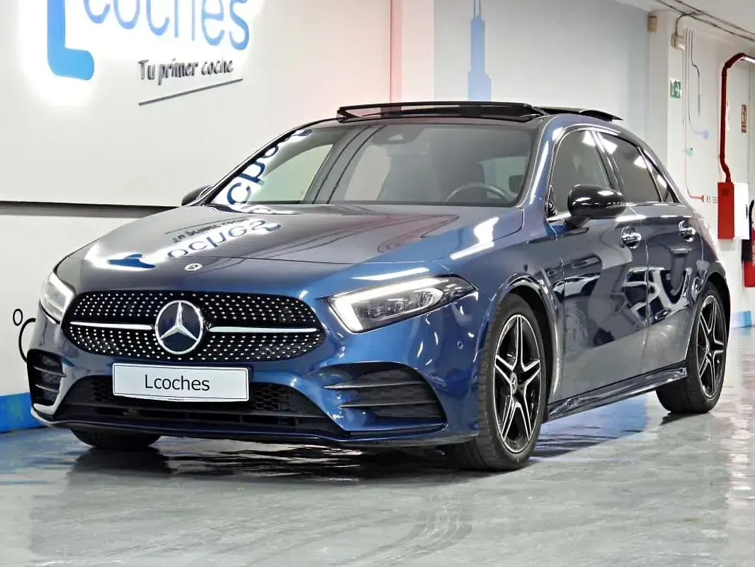 Usado Mercedes A200 163 CV (119 kW) 2022 Azul Utilitario