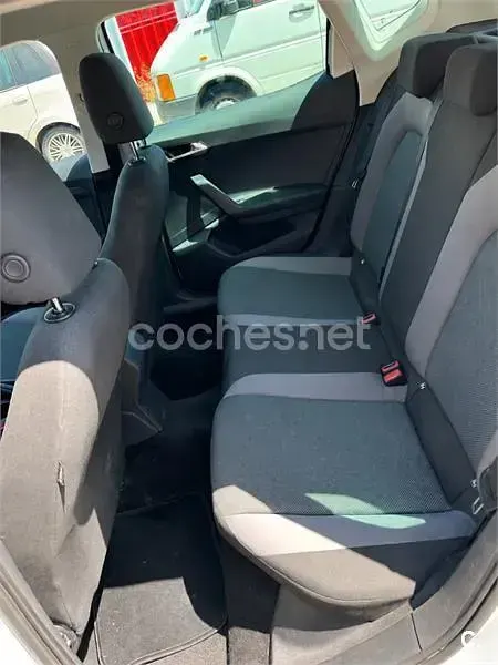 Usado Seat Arona Style 115 CV (84 kW) 2019 Blanco SUV