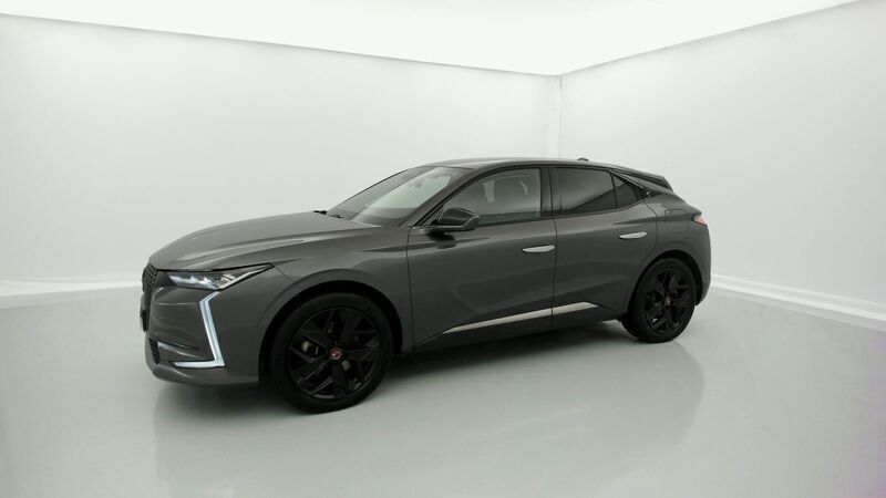 Usado DS Automobiles DS4 Performance Line Plus 225 CV (165 kW) 2022 Gris platino SUV