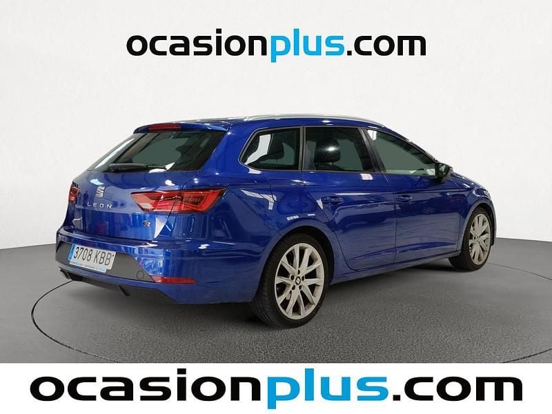 Usado Seat Leon FR 150 CV (110 kW) 2017 Azul Familiar