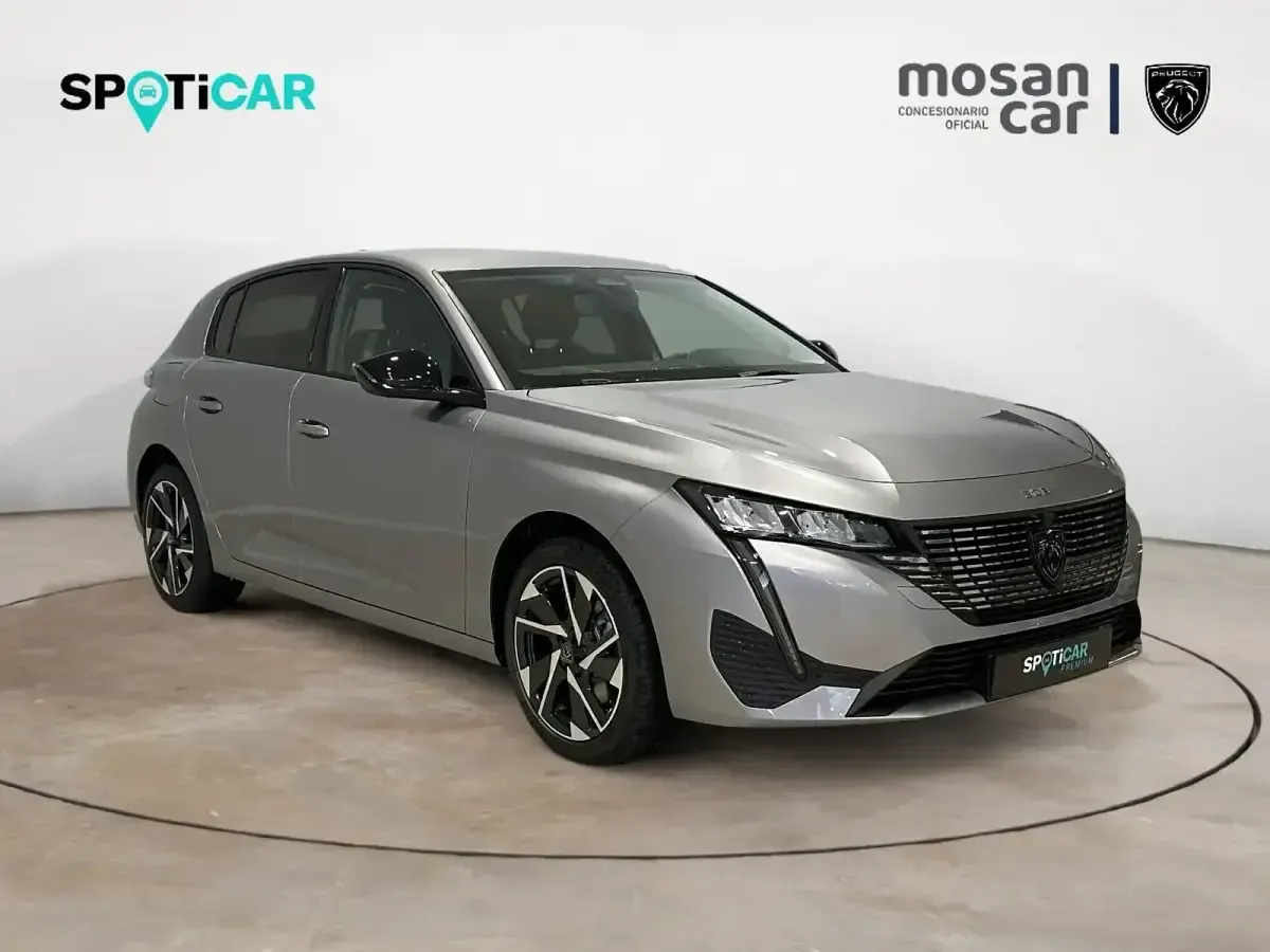 Usado Peugeot 308 Allure 136 CV (100 kW) 2024 Gris Berlina