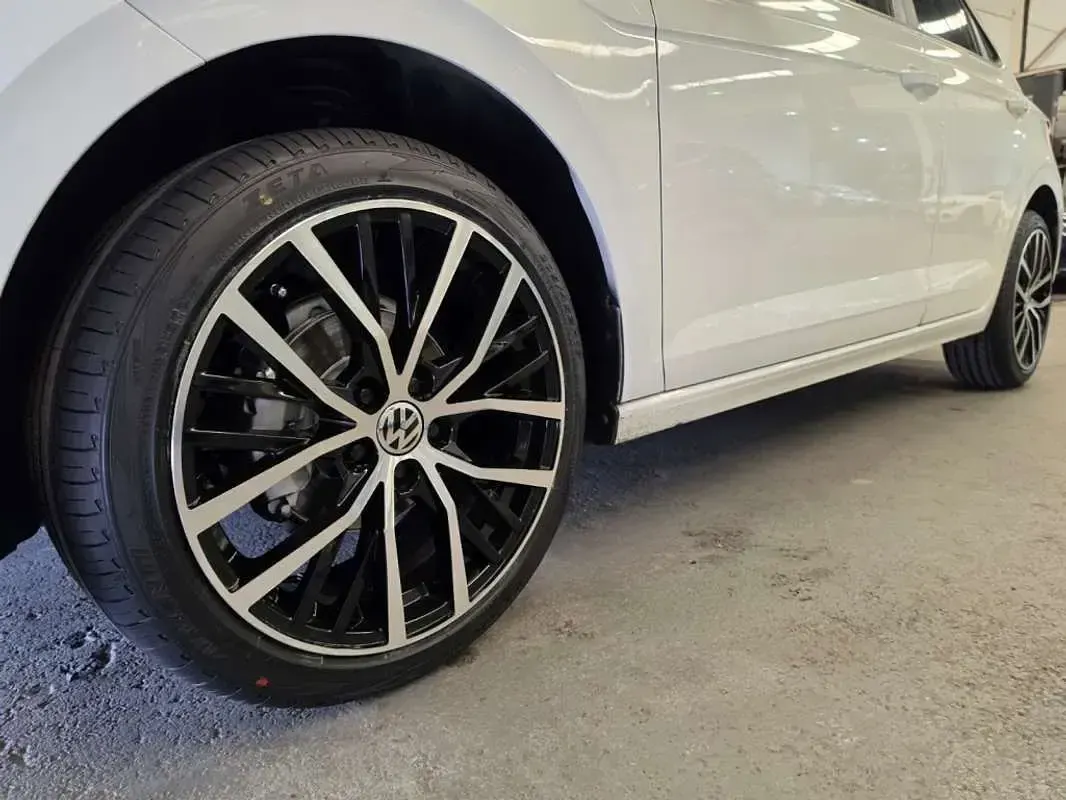 Usado VW Polo Advance 95 CV (69 kW) 2022 Blanco Utilitario