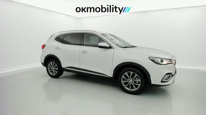 Begagnad MG HS Comfort 162 HK (119 kW) 2023 Vit SUV