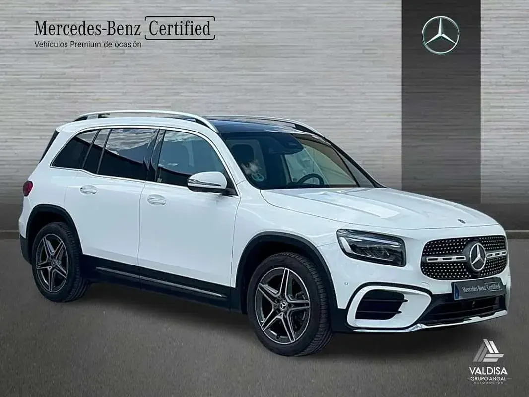 Usado Mercedes GLB200 150 CV (110 kW) 2024 SUV