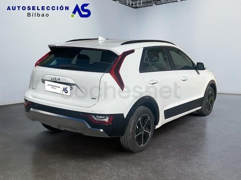Usado Kia Niro 138 CV (101 kW) 2025 Blanco SUV