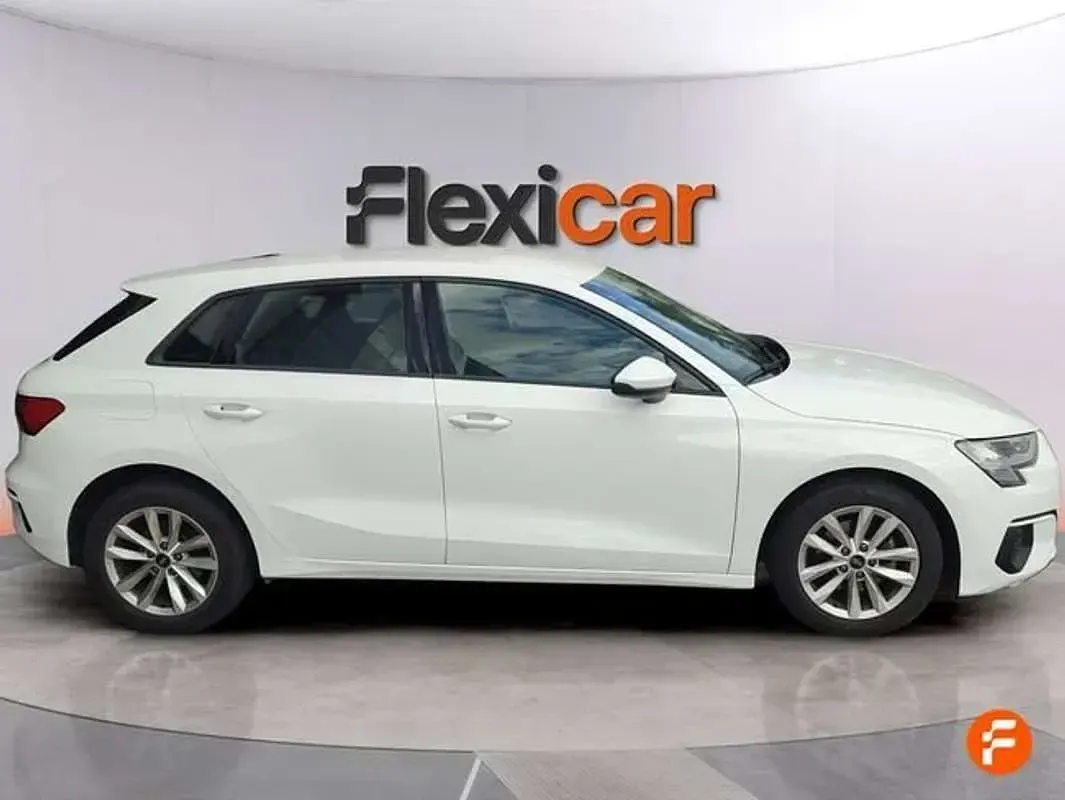 Usado Audi A3 Sportback S-Line 110 CV (80 kW) 2023 Blanco Utilitario