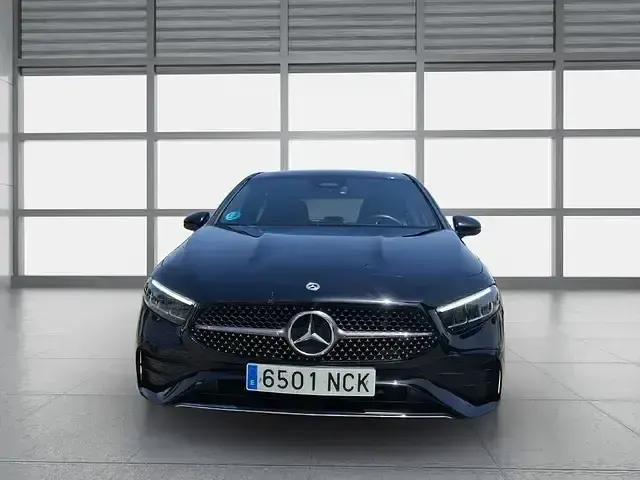 Usado Mercedes A180 136 CV (100 kW) 2025 Negro